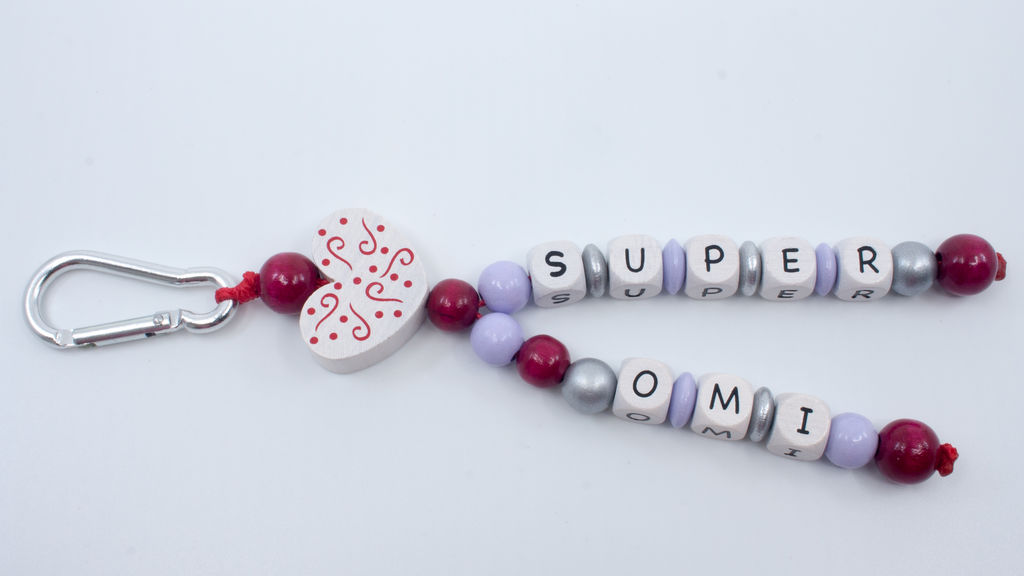 Anhänger 'Super Omi'